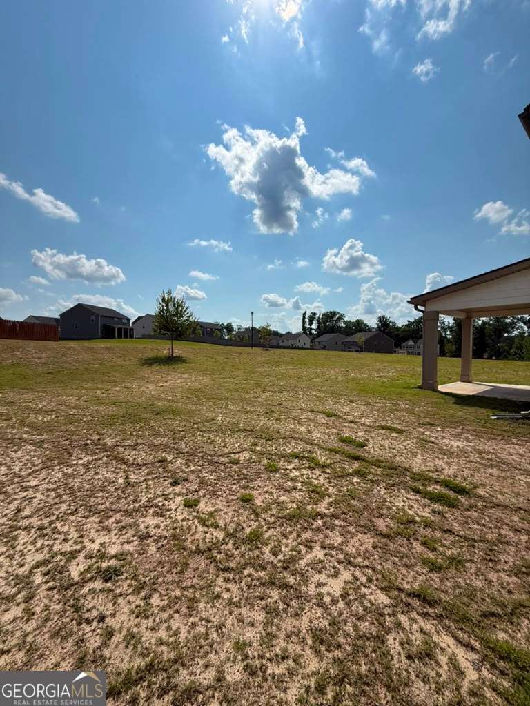 1104 Laflor Way Property Photo 14