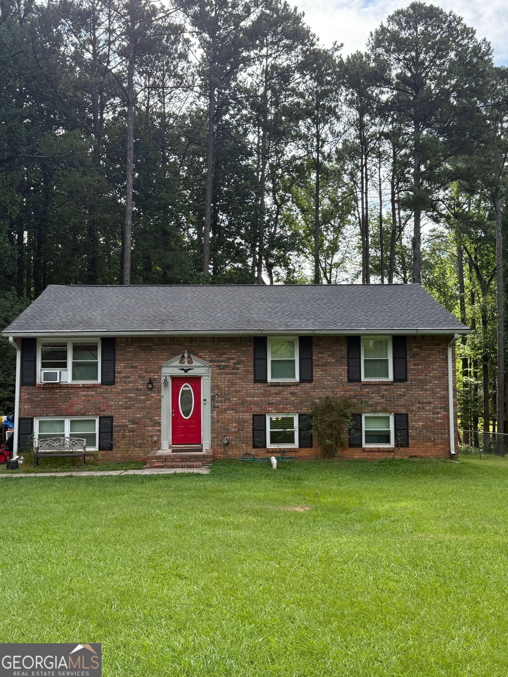 1920 Foxcroft Court Sw Property Photo 1