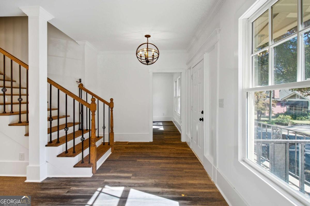 673 Pearce Street Sw Property Photo 13
