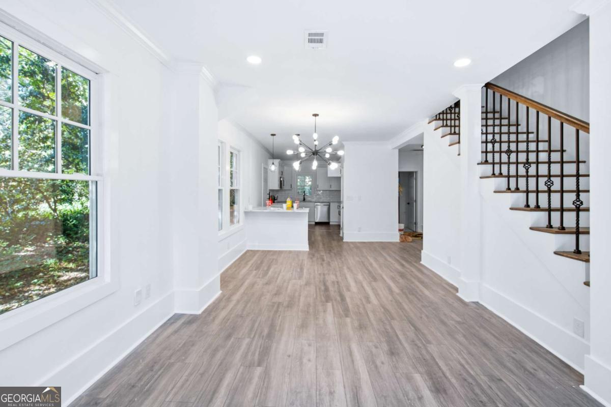 673 Pearce Street Sw Property Photo 15
