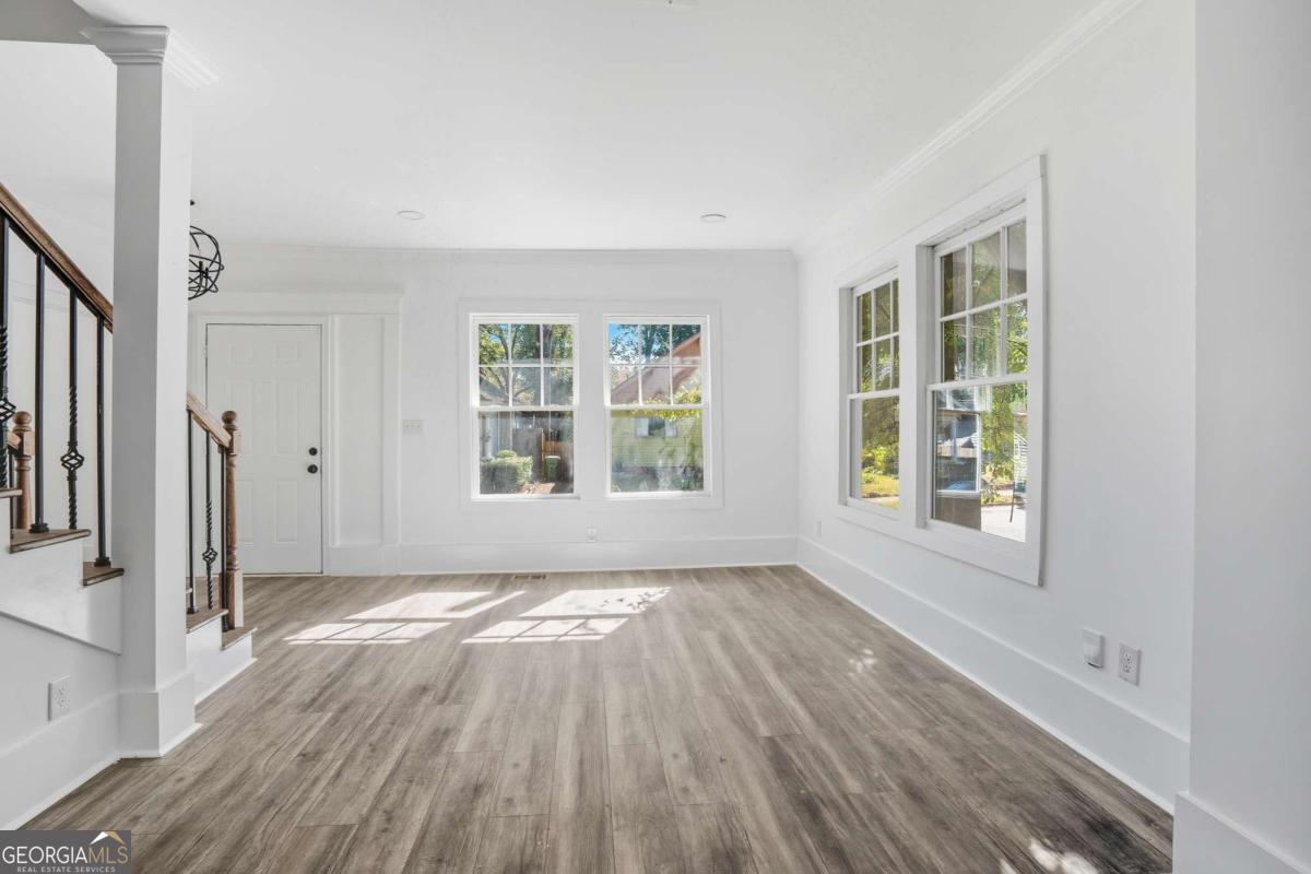 673 Pearce Street Sw Property Photo 16