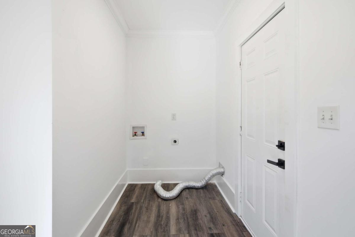 673 Pearce Street Sw Property Photo 18