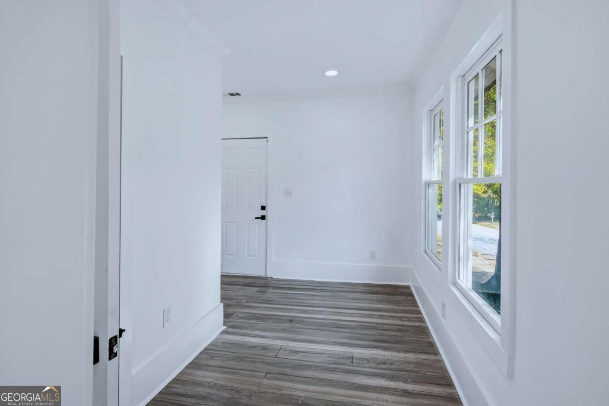 673 Pearce Street Sw Property Photo 29