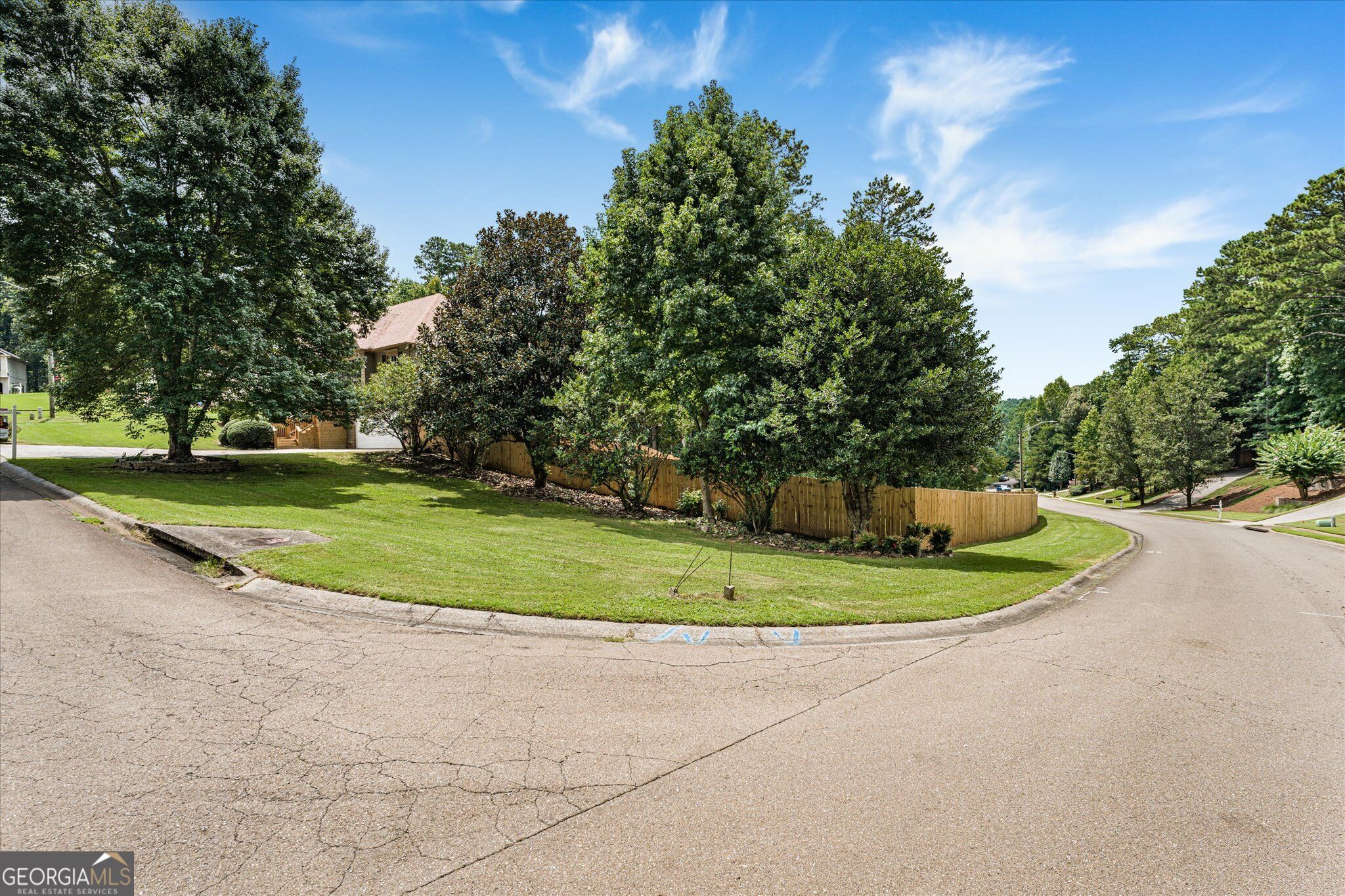 200 Brookhaven Place Property Photo 5