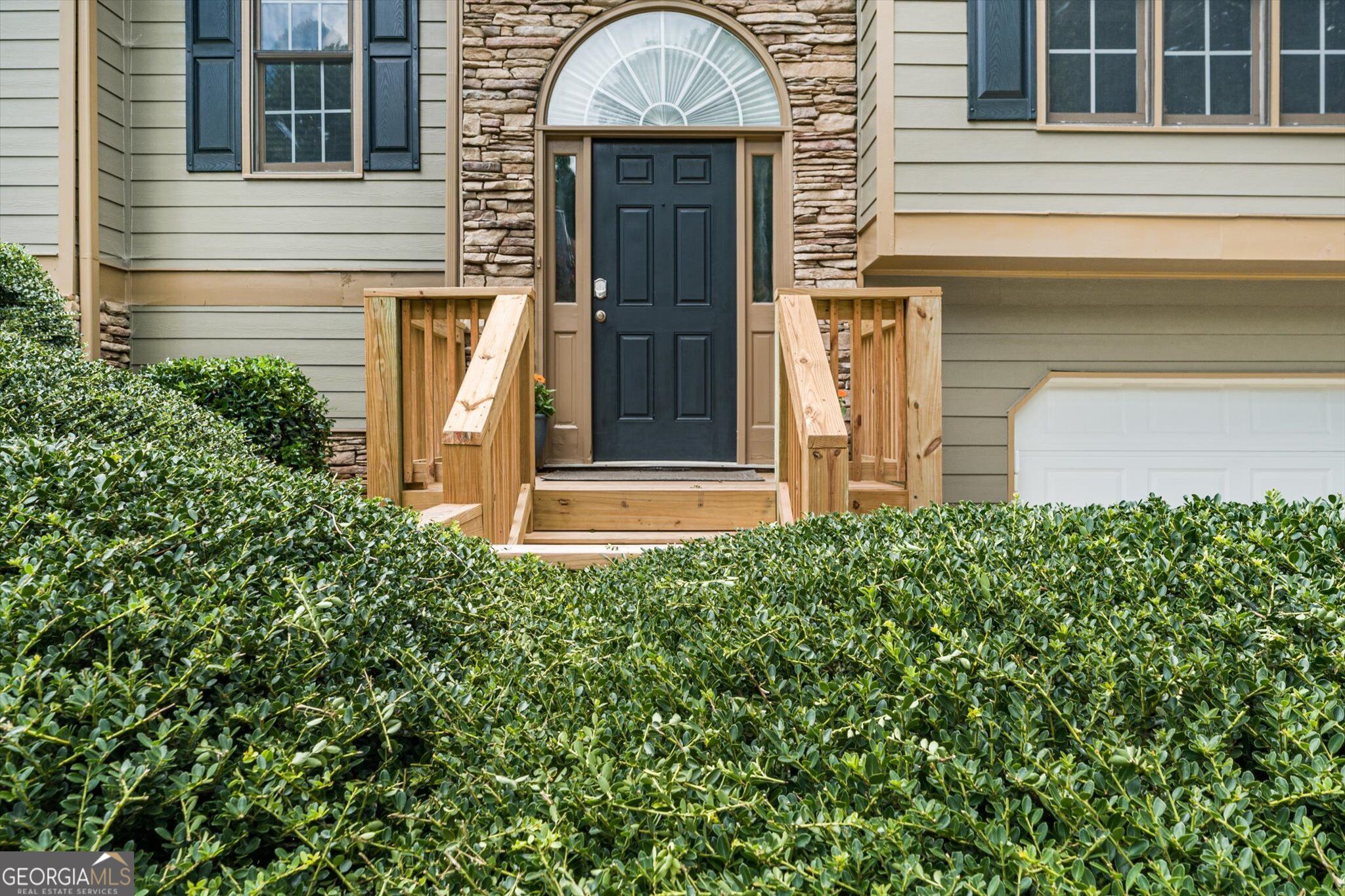 200 Brookhaven Place Property Photo 6