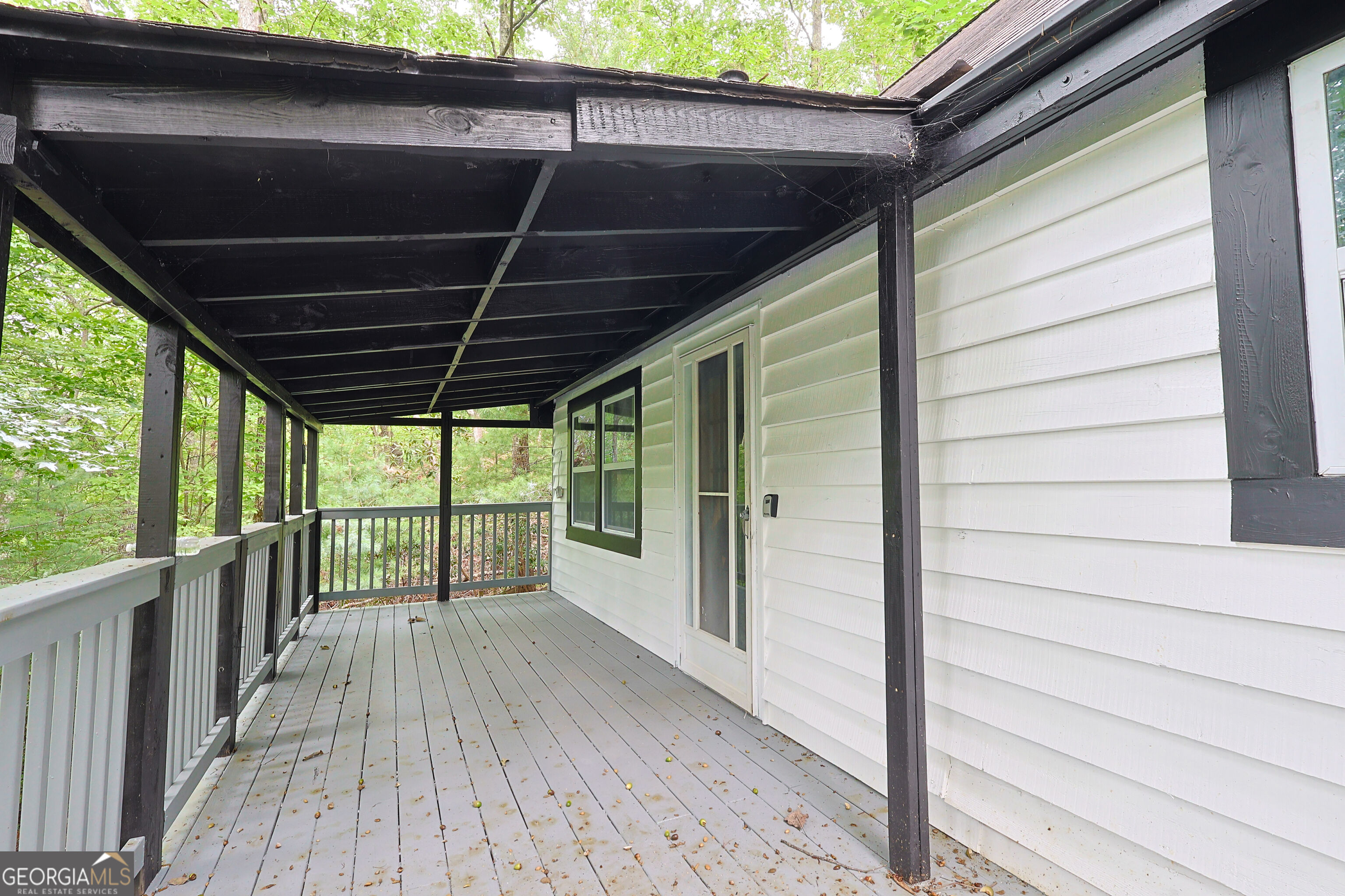 209 Ashley Lane Property Photo 4