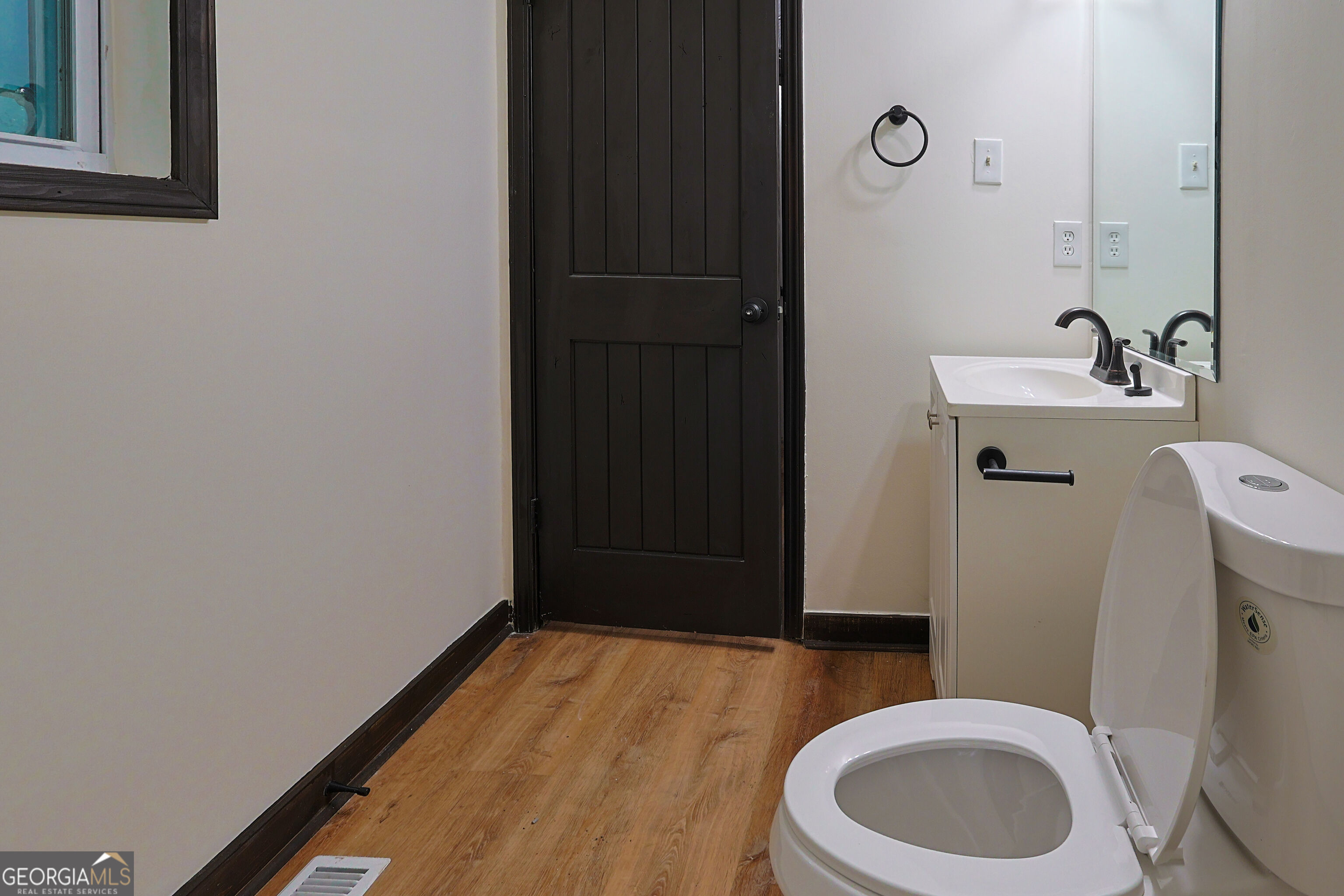 209 Ashley Lane Property Photo 23