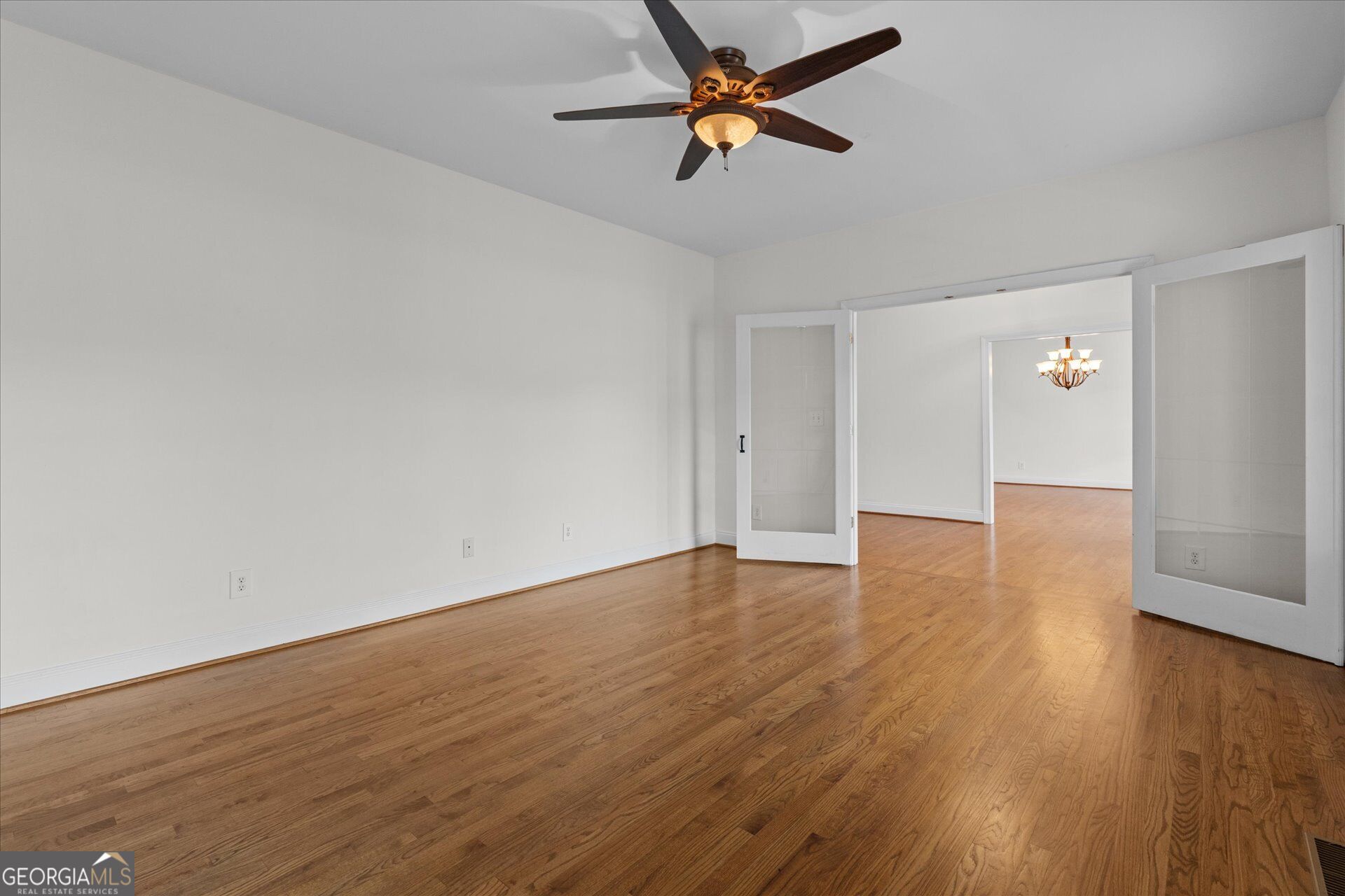 120 Camilla Drive Property Photo 10