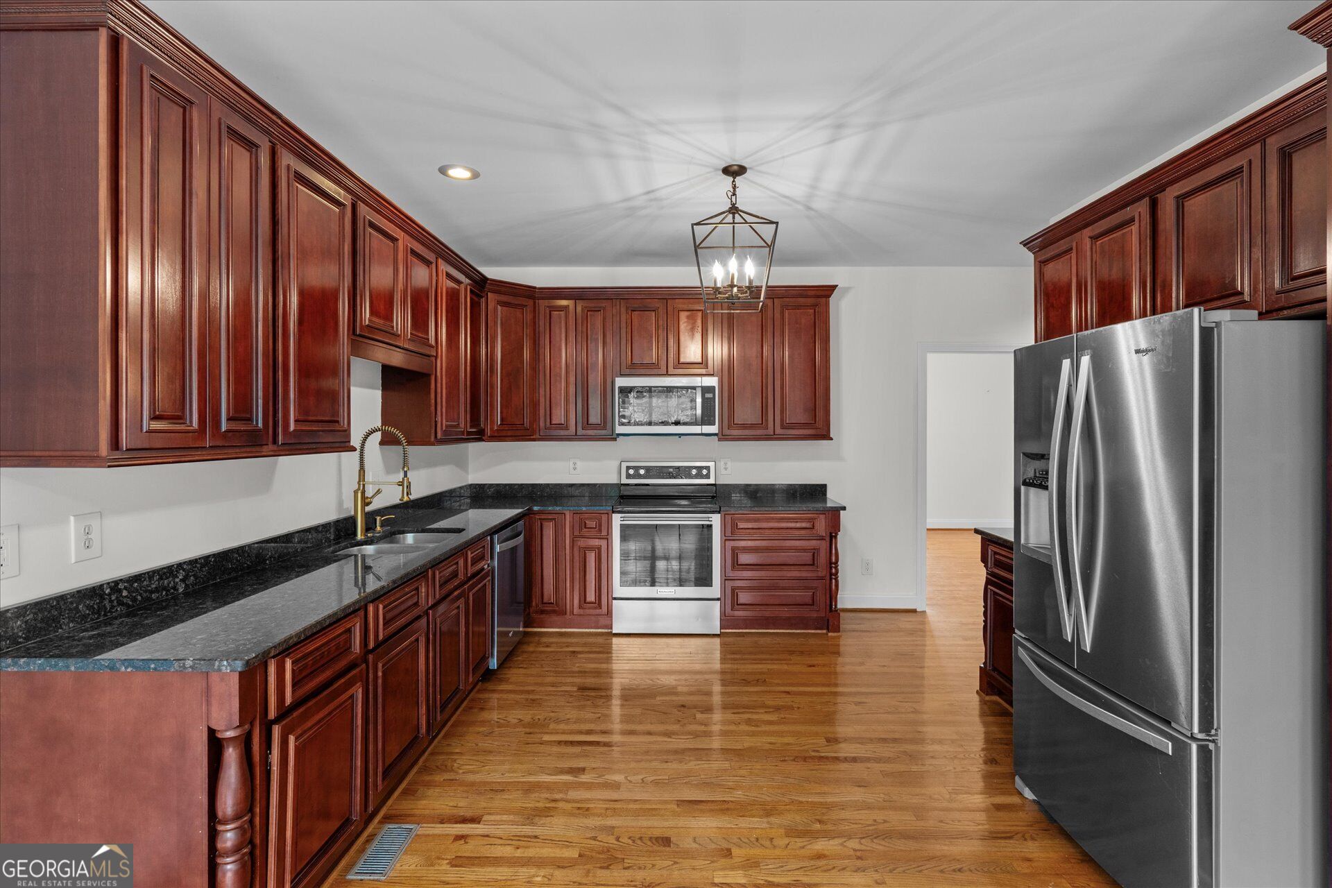 120 Camilla Drive Property Photo 16