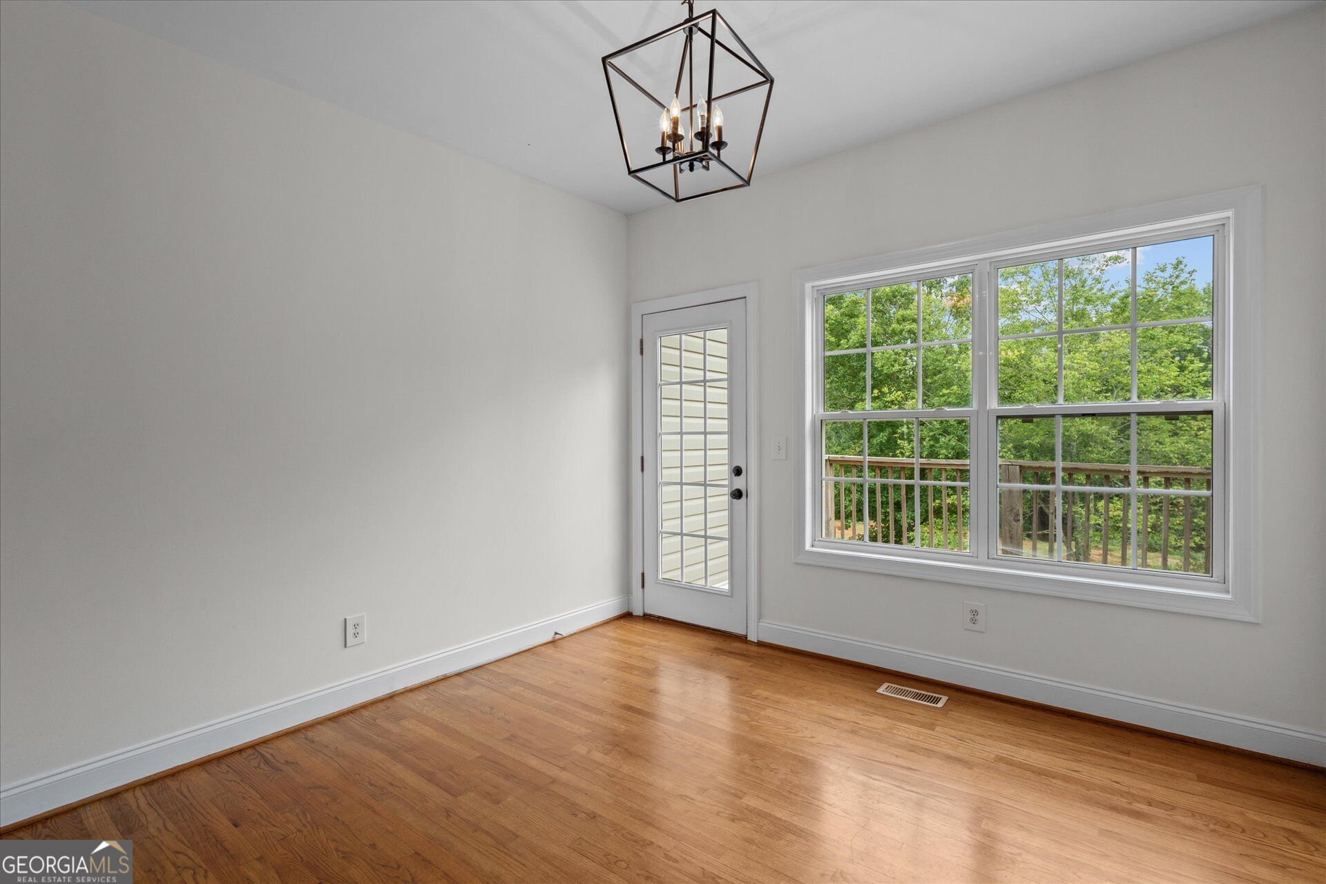 120 Camilla Drive Property Photo 17