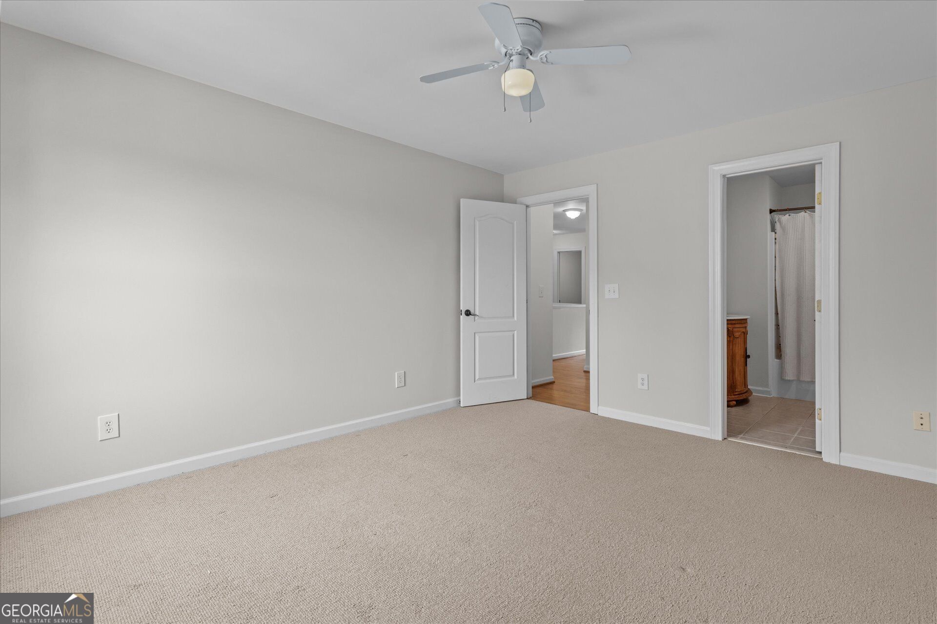 120 Camilla Drive Property Photo 39