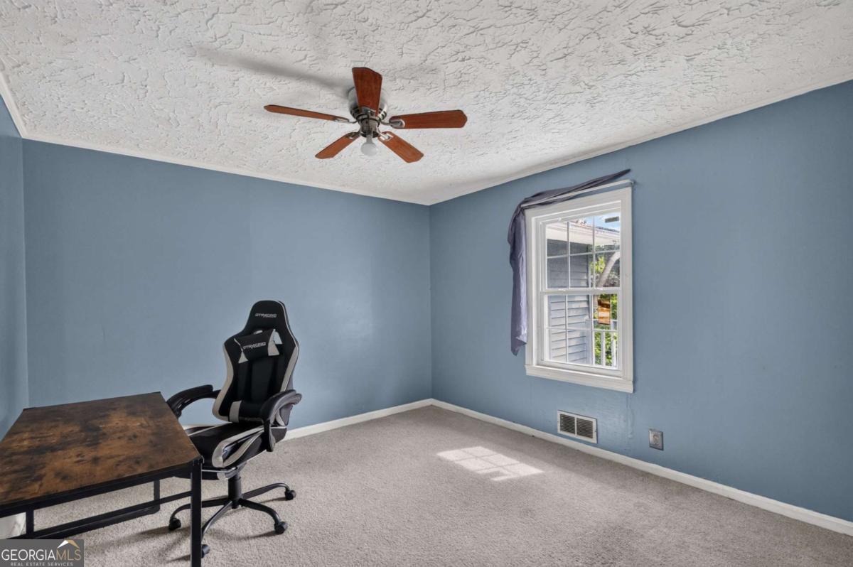 2321 Pine Circle Drive Property Photo 8