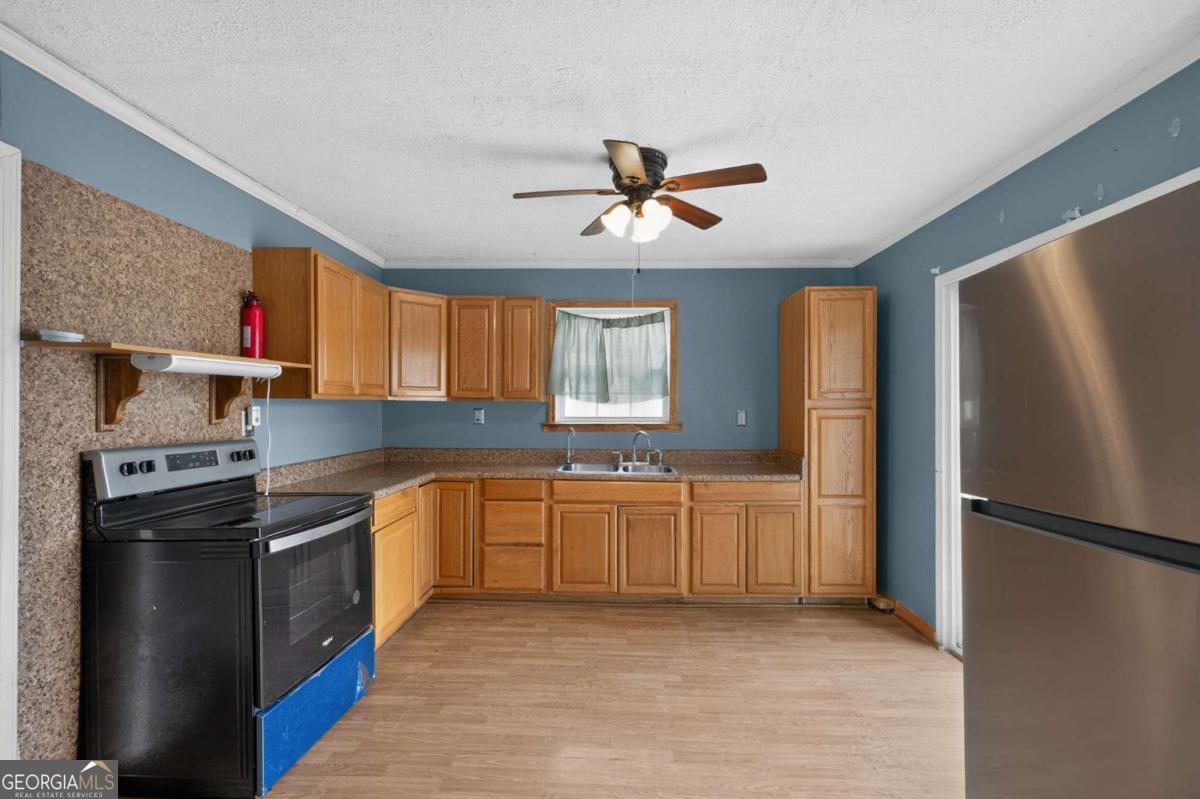 2321 Pine Circle Drive Property Photo 12
