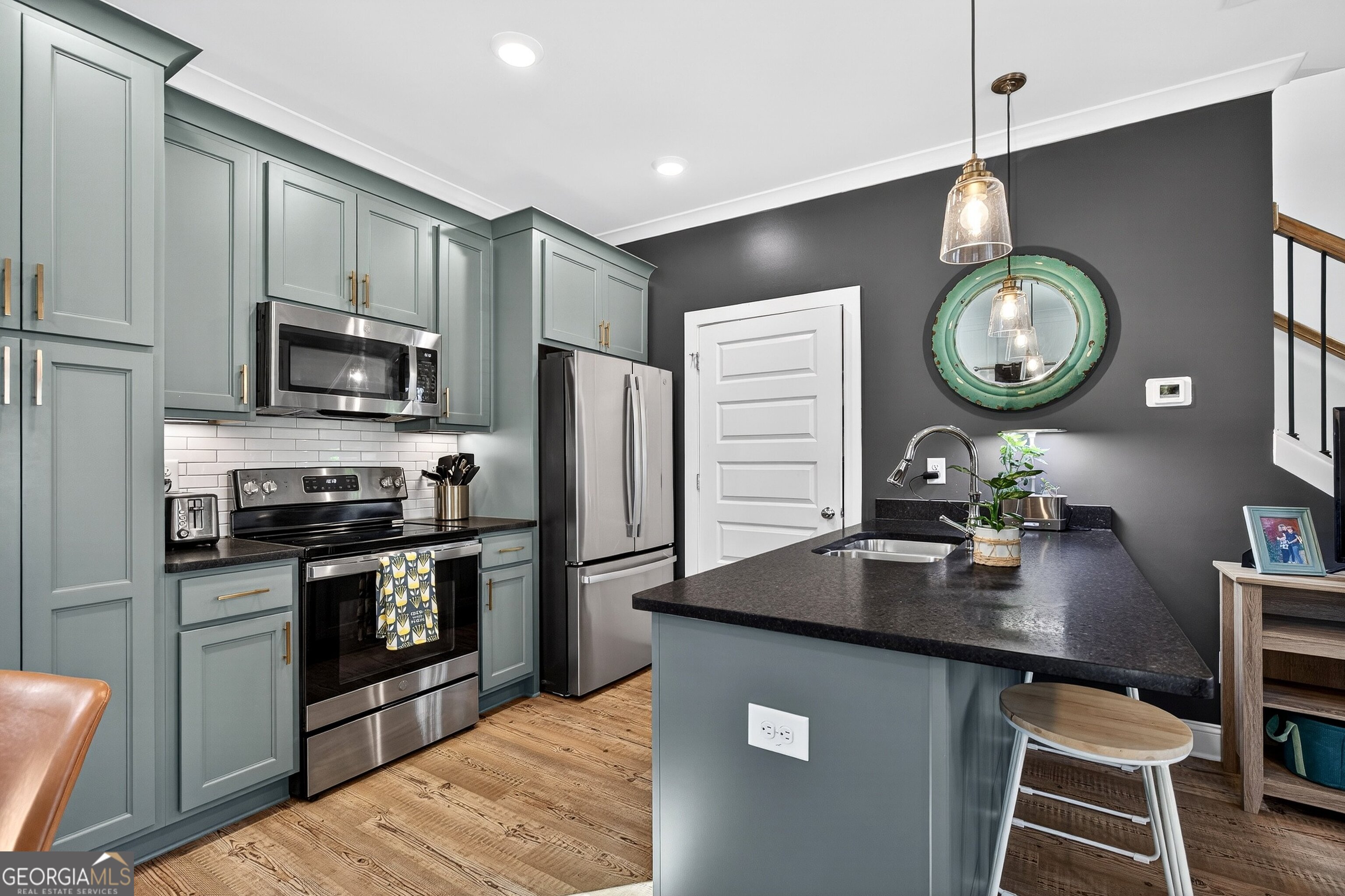 201 Marshall Avenue Property Photo 14