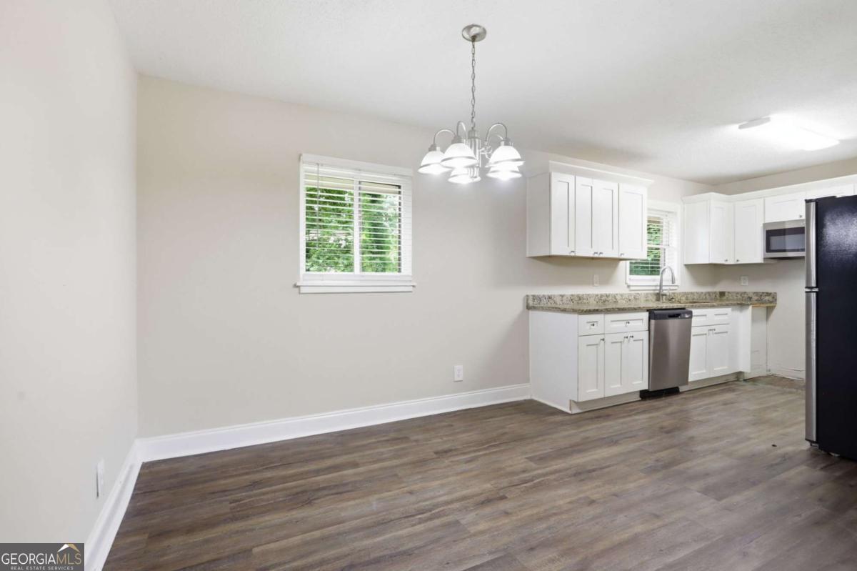 2361 Collier Drive Property Photo 6
