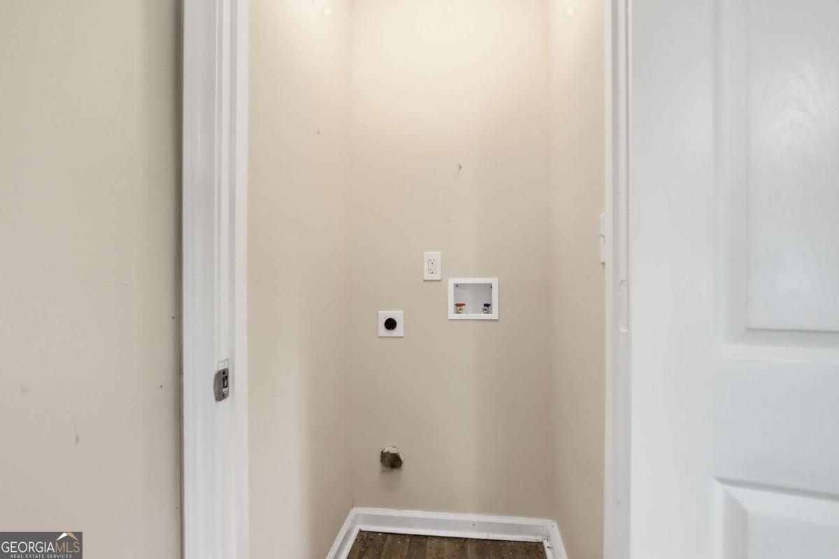2361 Collier Drive Property Photo 15