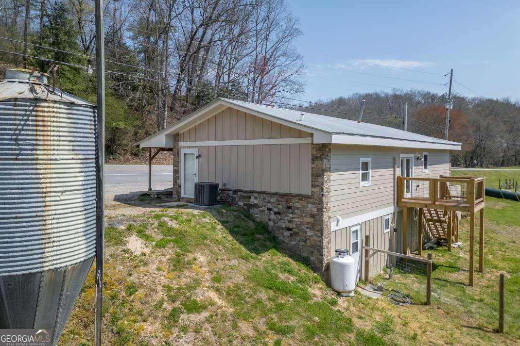 4494 Gainesville Highway Property Photo 11