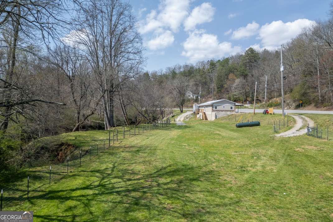 4494 Gainesville Highway Property Photo 14