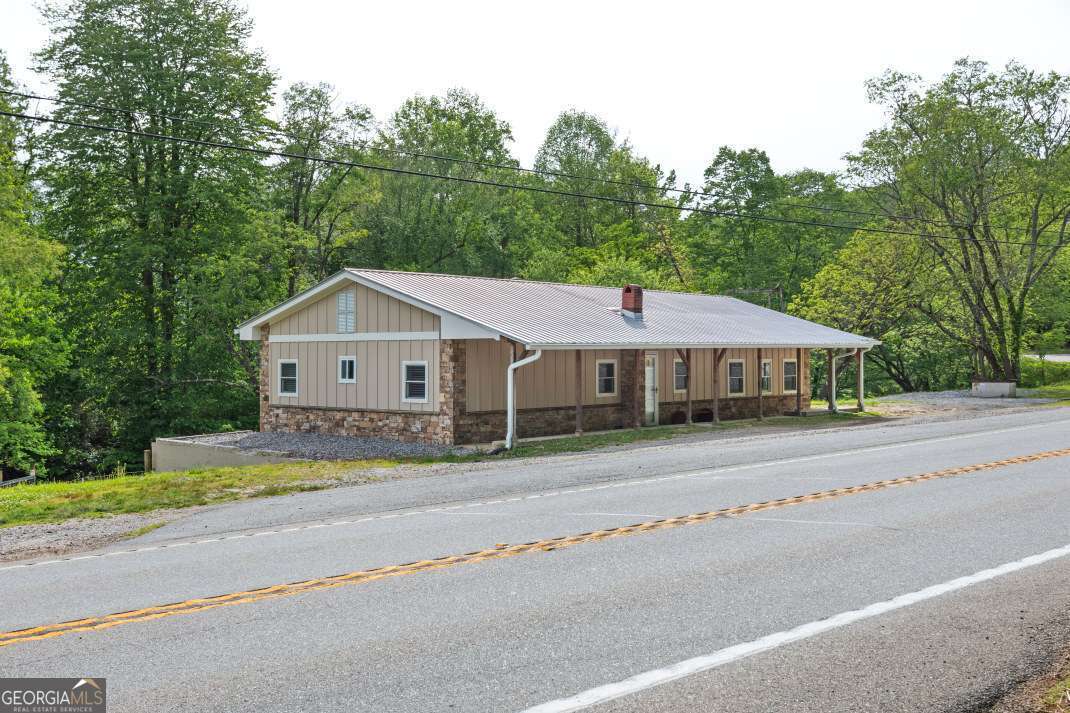 4494 Gainesville Highway Property Photo 18