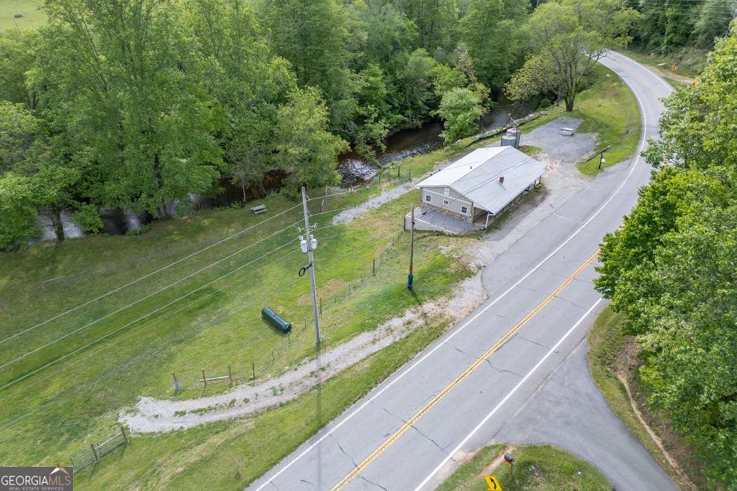 4494 Gainesville Highway Property Photo 32
