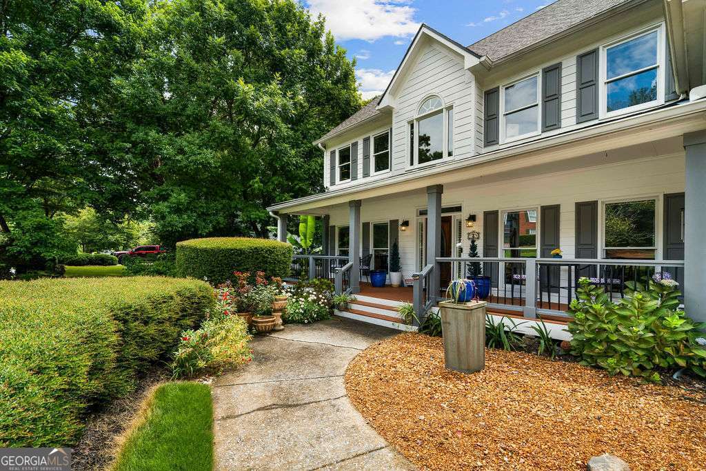 6266 Braidwood Run Property Photo 4