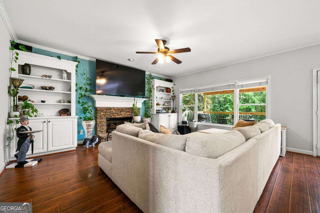 6266 Braidwood Run Property Photo 13