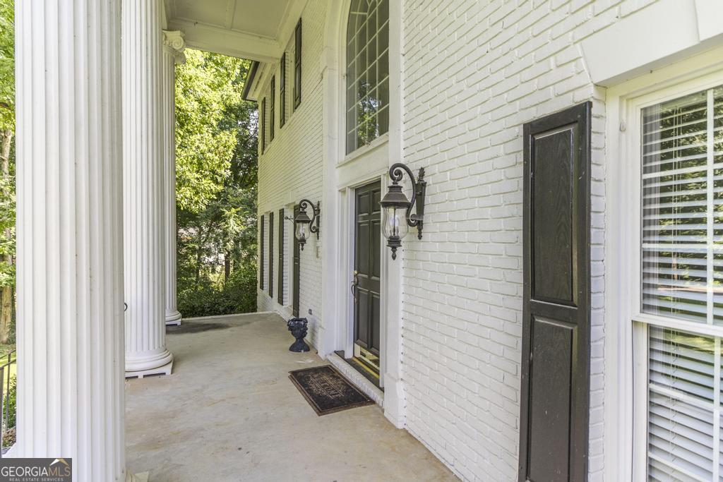 123 Saddle Run Court Property Photo 6