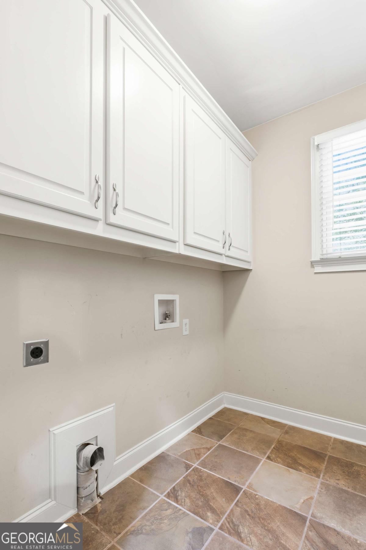 1608 Mason Court Property Photo 33