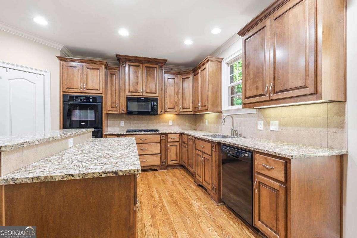 1608 Mason Court Property Photo 34