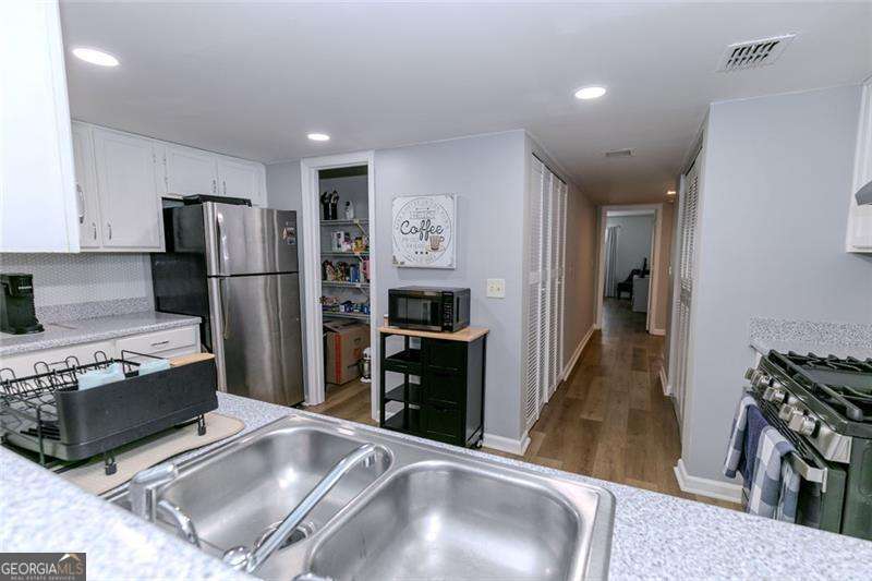 3058 Westwood Way Property Photo 15