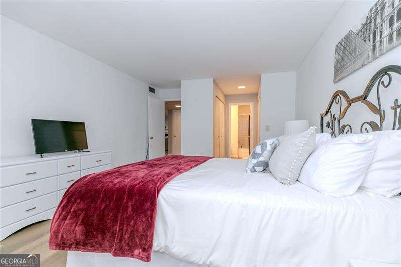 3058 Westwood Way Property Photo 28