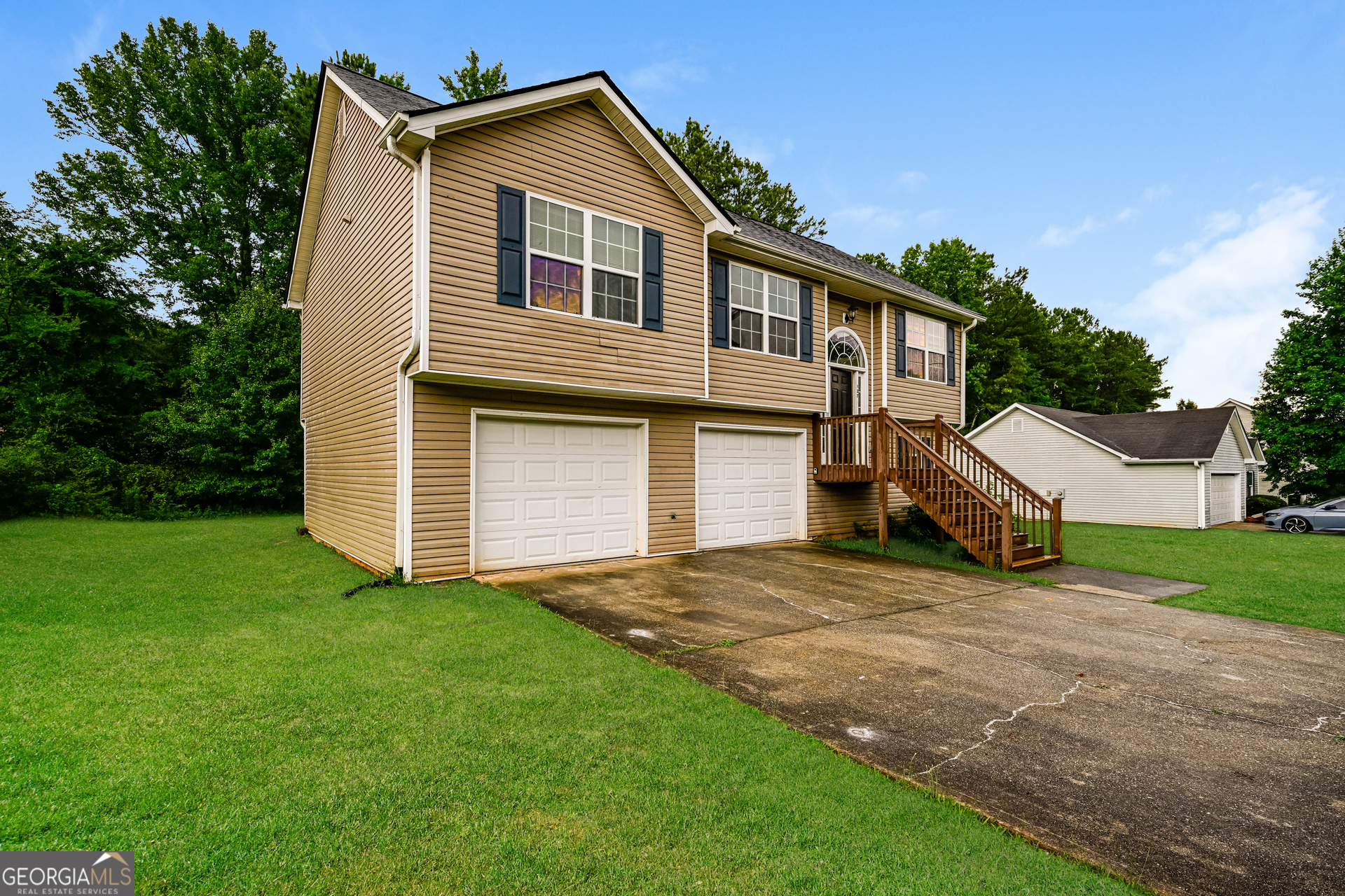 137 Longstreet Circle Property Photo 2