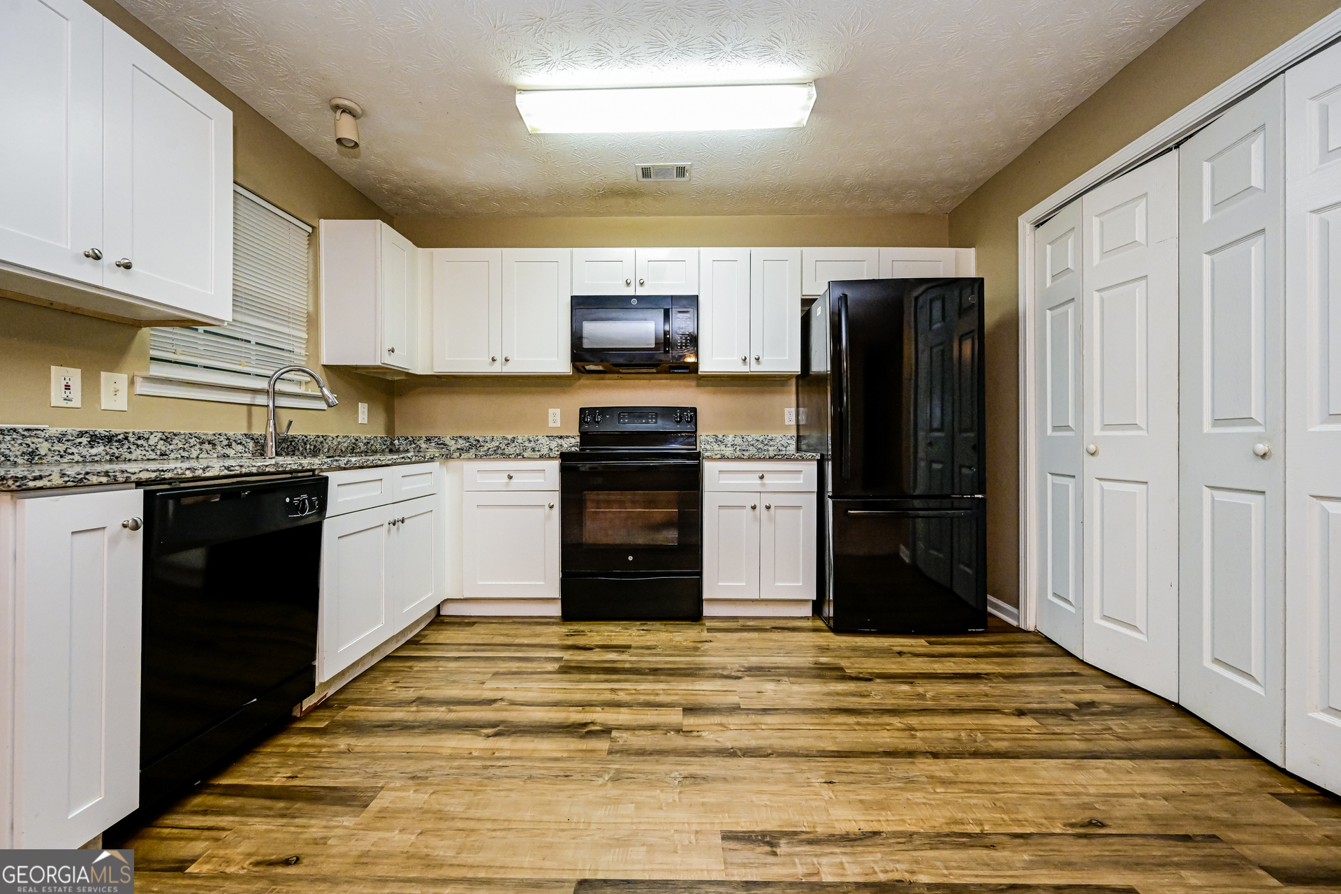 137 Longstreet Circle Property Photo 6