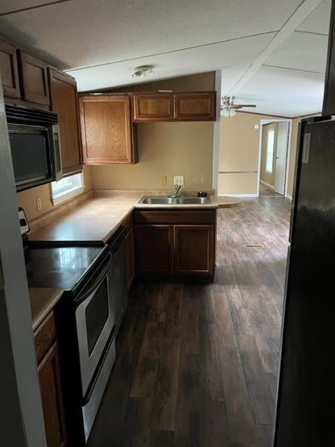 102 Cypress Lake Drive Property Photo 11