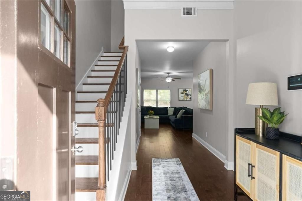 4142 Woodland Park Drive Sw Property Photo 2