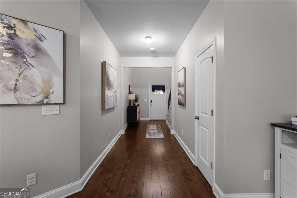 4142 Woodland Park Drive Sw Property Photo 3