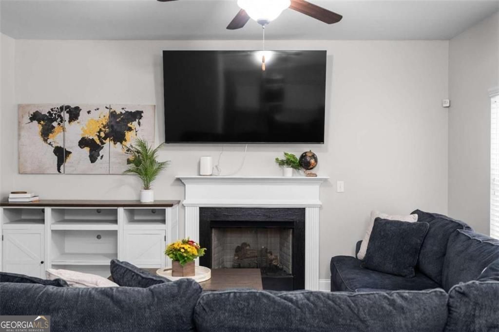 4142 Woodland Park Drive Sw Property Photo 5