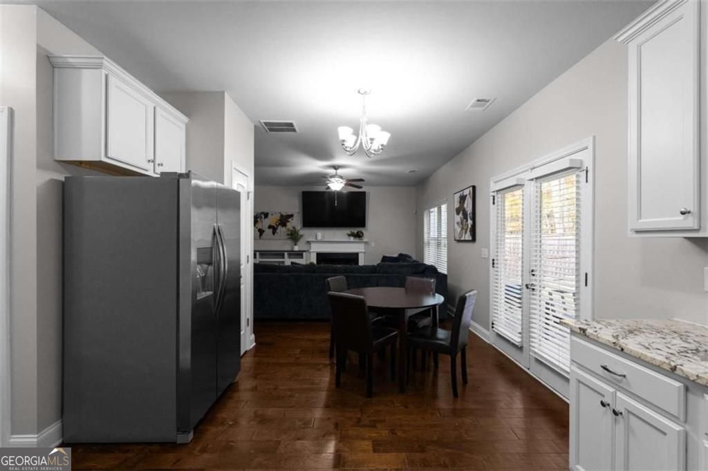 4142 Woodland Park Drive Sw Property Photo 6