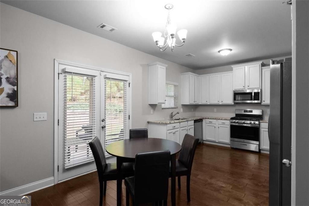 4142 Woodland Park Drive Sw Property Photo 8