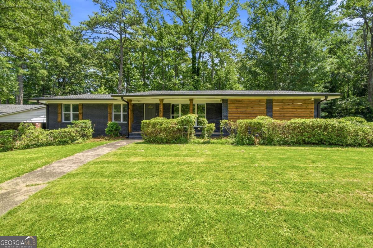 2682 Westchester Drive Property Photo 1