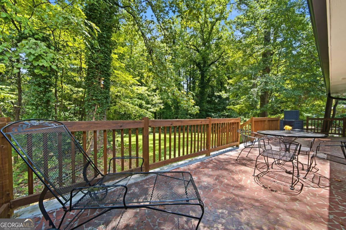 2682 Westchester Drive Property Photo 24