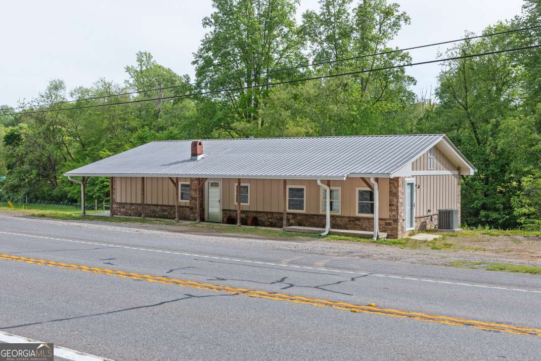 4494 Gainesville Highway Property Photo 19