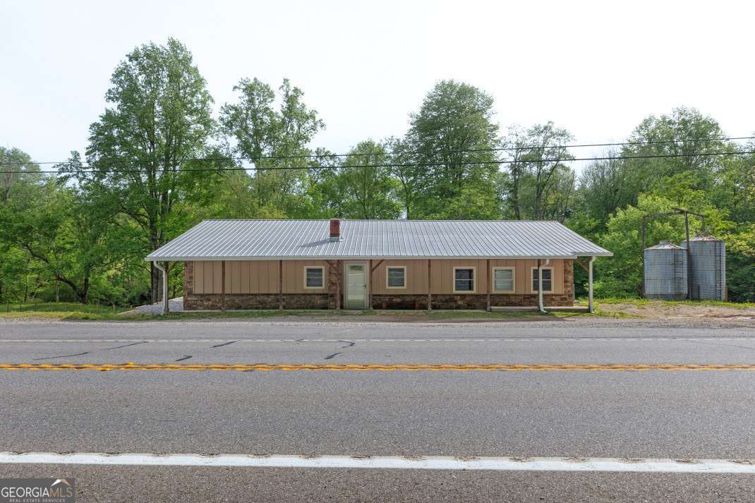 4494 Gainesville Highway Property Photo 22