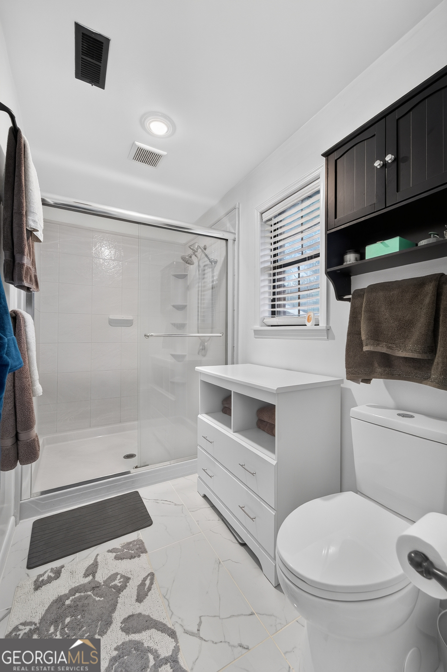5486 Bowen Road Property Photo 24