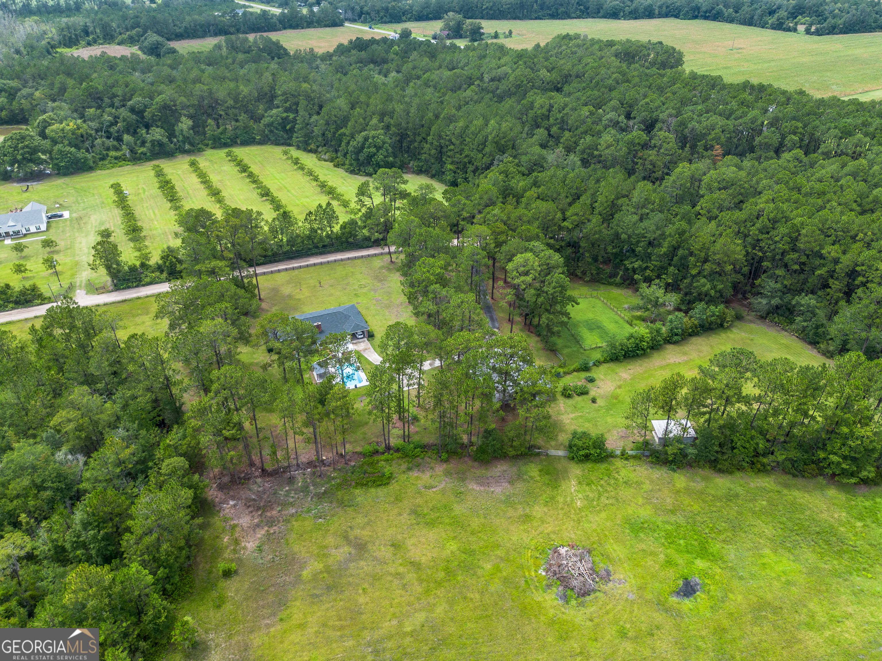 5486 Bowen Road Property Photo 53