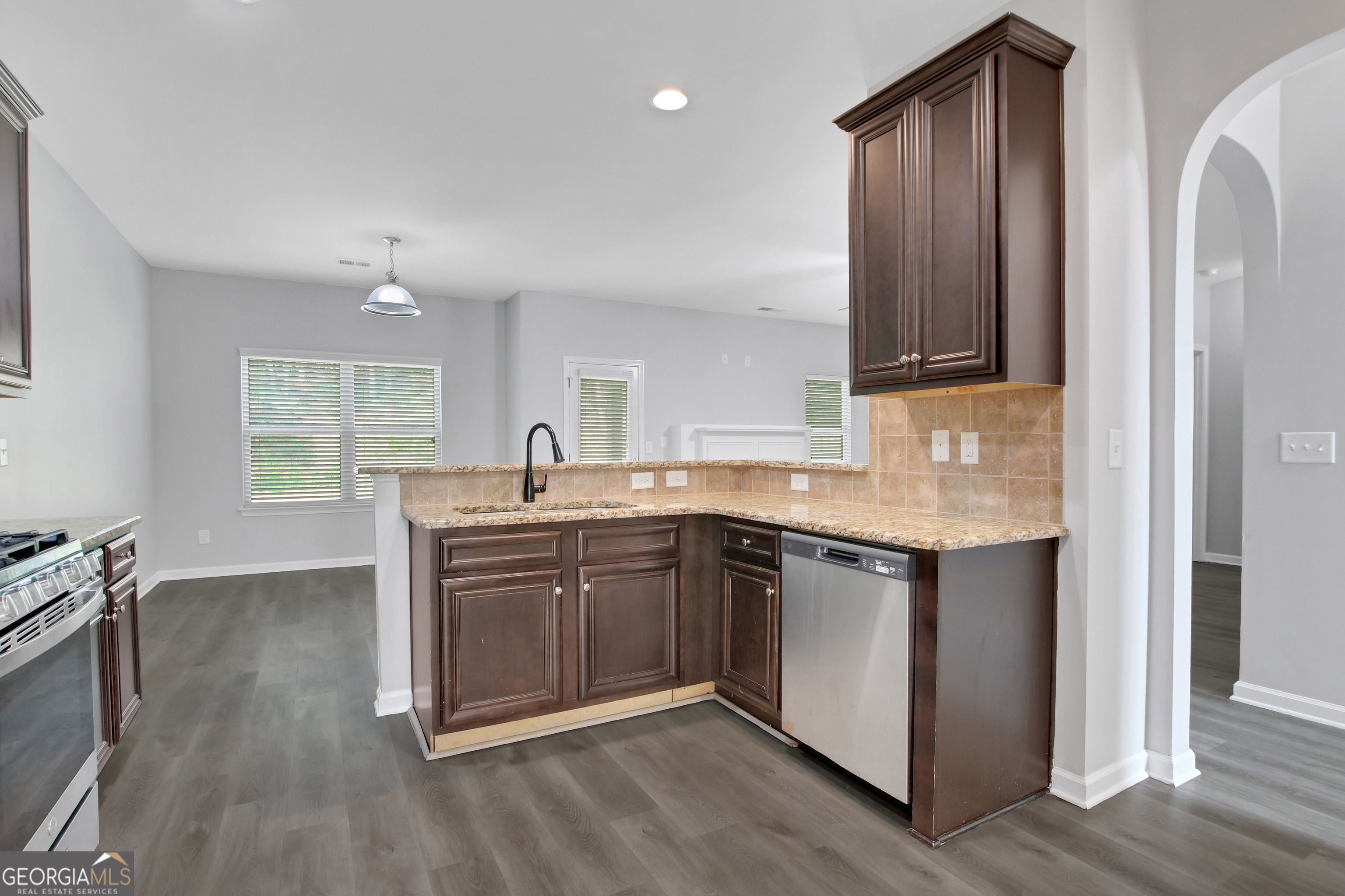 6740 Oak Hill Place Property Photo 14