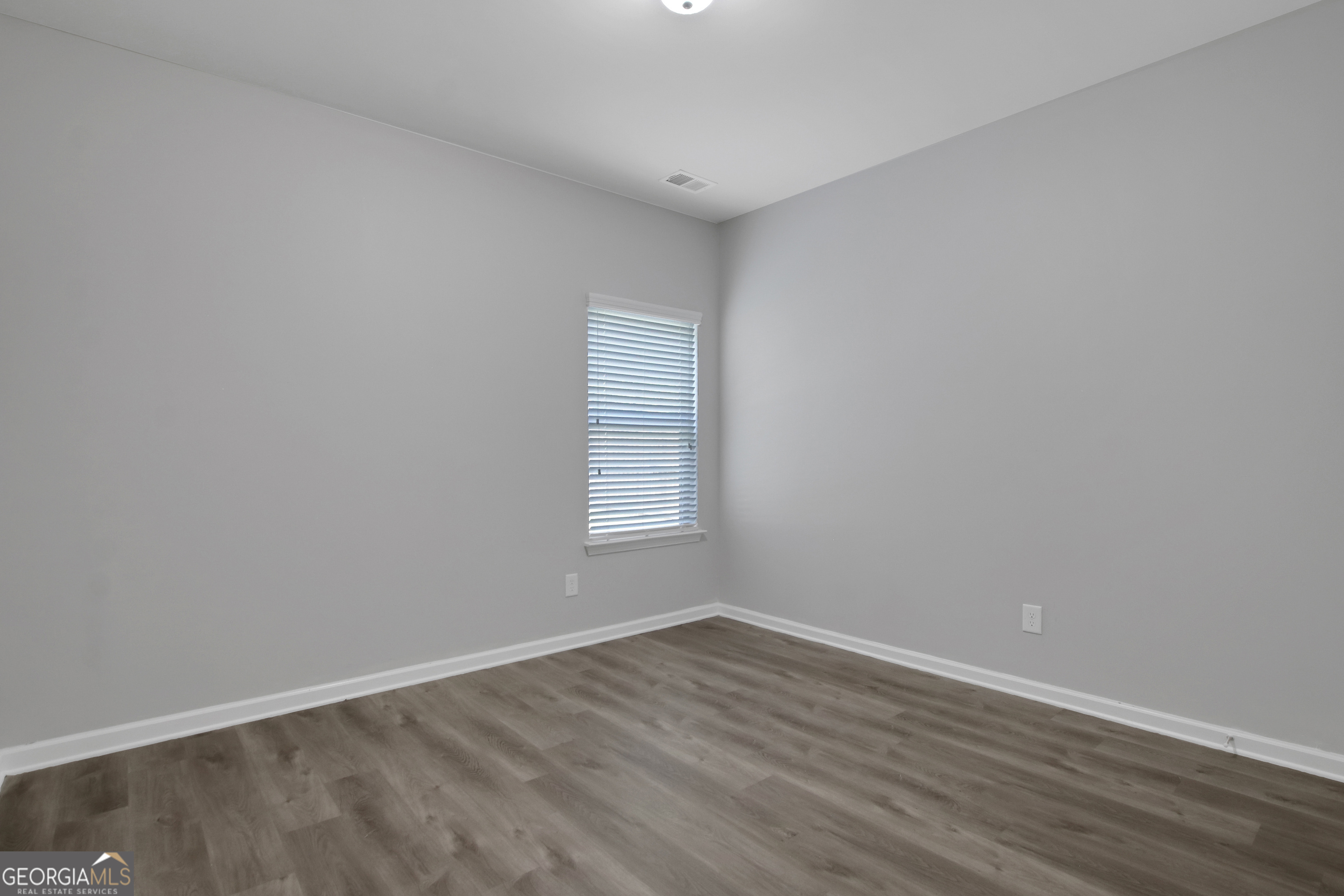 6740 Oak Hill Place Property Photo 19