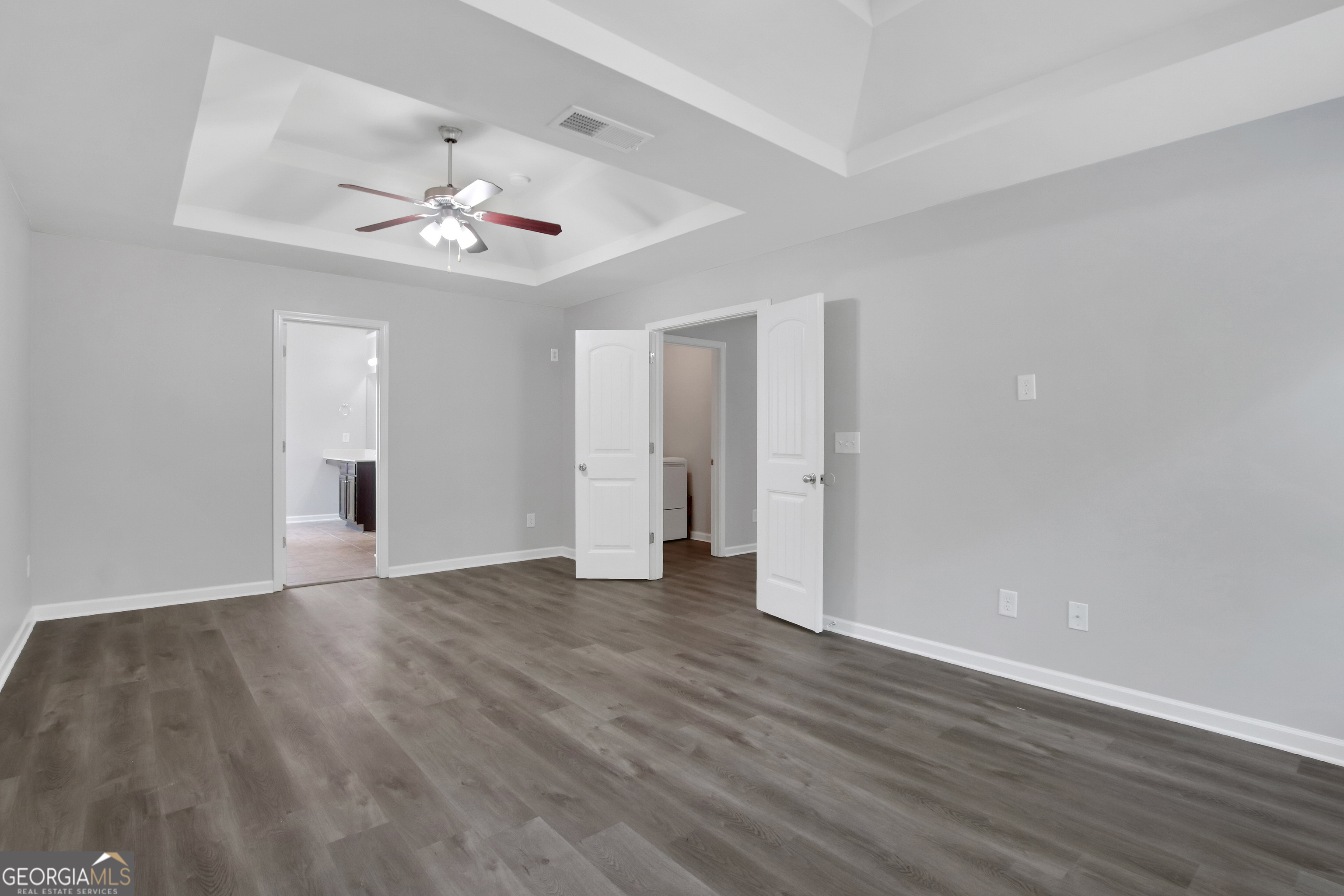 6740 Oak Hill Place Property Photo 26