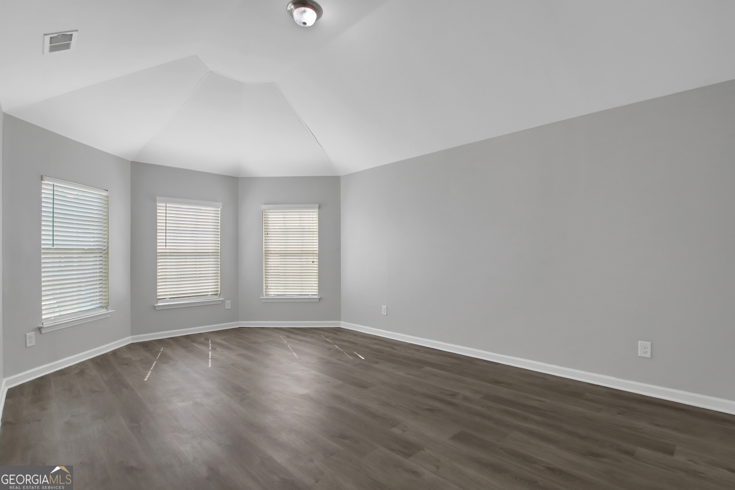 6740 Oak Hill Place Property Photo 39