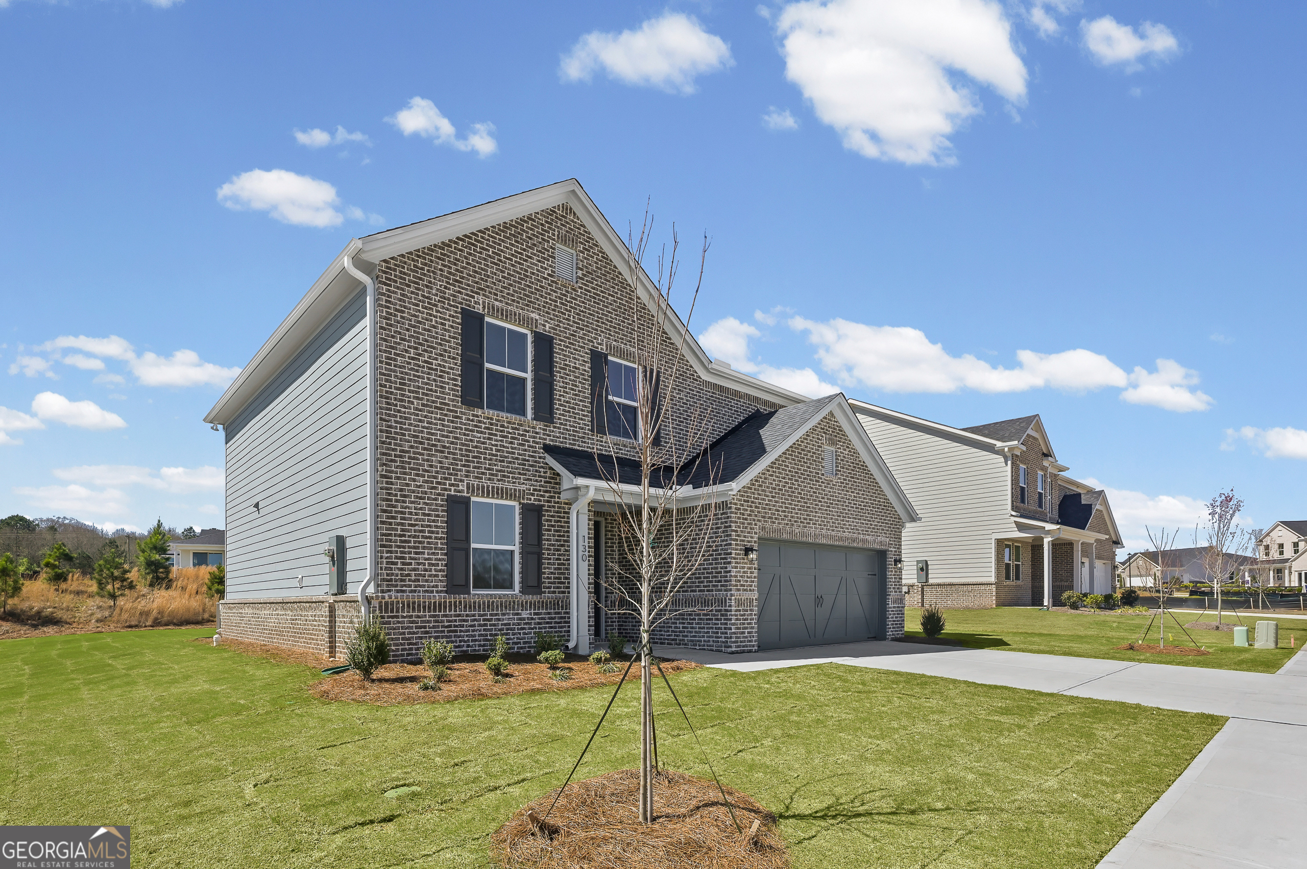 130 Kenney Way Property Photo 2